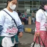 momen-mudik-gratis-pemprov-dki-peserta-kenakan-baju-anies-presiden-indonesia