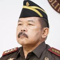 jaksa-agung-ngamuk-ke-anak-buah-saat-terdakwa-mendadak-berhijab-saat-sidang