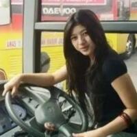 ternyata-penumpang-inilah-yg-lebih-berhak-pakai-sandaran-tangan-bis---kereta-api