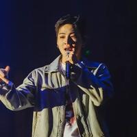 jay-b-meriahkan-the-hall-kokas-di-konser--jay-b-tape-press-pause-live-in-jakarta