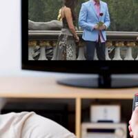 nonton-tv-jarak-dekat-bisa-rusak-mata-fakta-atau-hoax