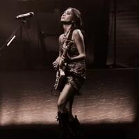 niki-perkenalkan-keluarga-di-konser-terakhir--the-nicole-tour