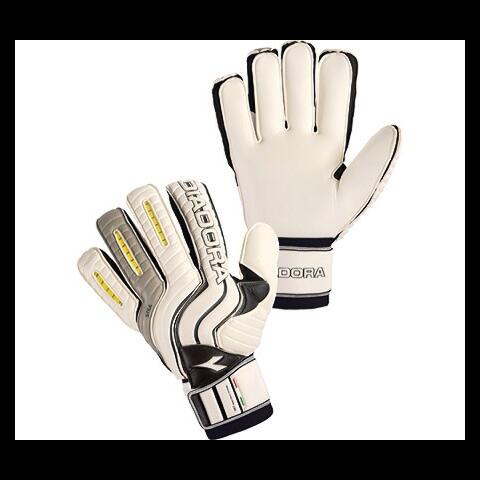 diadora goalie gloves