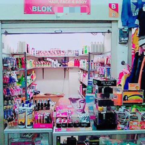 Terjual Jual kosmetik all item ( borongan ) utk yang pengen buka toko  kosmetik | KASKUS