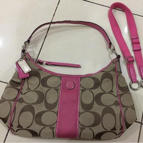 coach pink hobo handbag