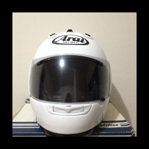 Terjual Helm Arai RR4 white glass size 