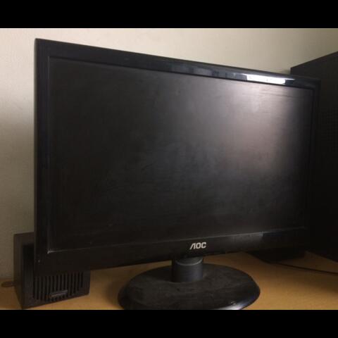 Terjual WTS Lcd monitor AOC 19 inch 