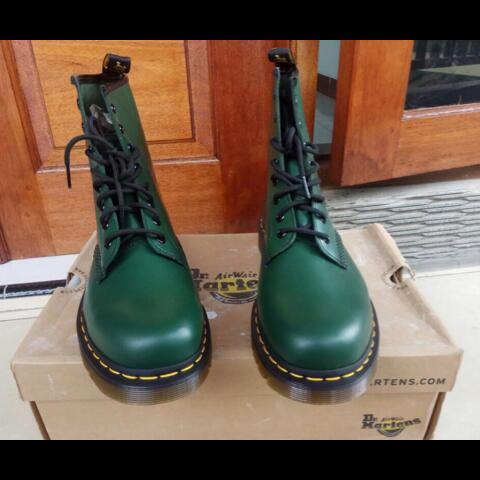 Sepatu Docmart Dr. martens original green smooth