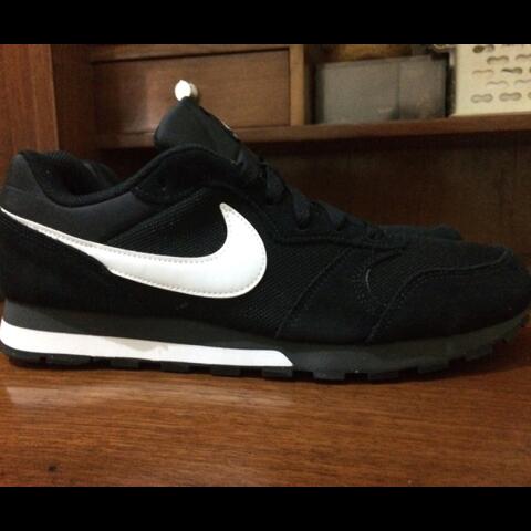 749794 nike