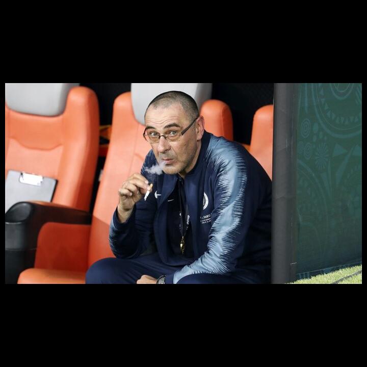Beberapa kebiasaan Pelatih Sepak bola Papan Atas yang unik unik.