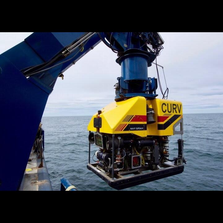 Memakai ROV CURV-21, US Navy Pecahkan Rekor Operasi Pengangkatan Terdalam di Dunia