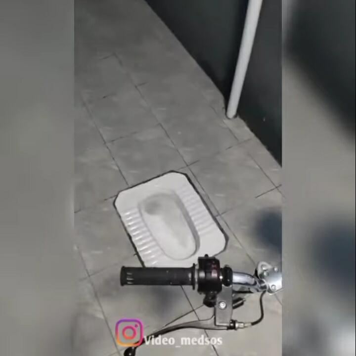 Kreatif, Penampakan Toilet Ini Menunjukkan Siapa Pemiliknya!