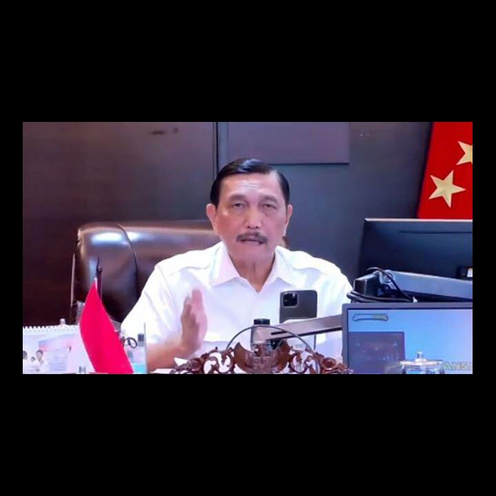 Luhut Ingin PeduliLindungi Dilengkapi dengan Sistem Pembayaran Digital QRIS