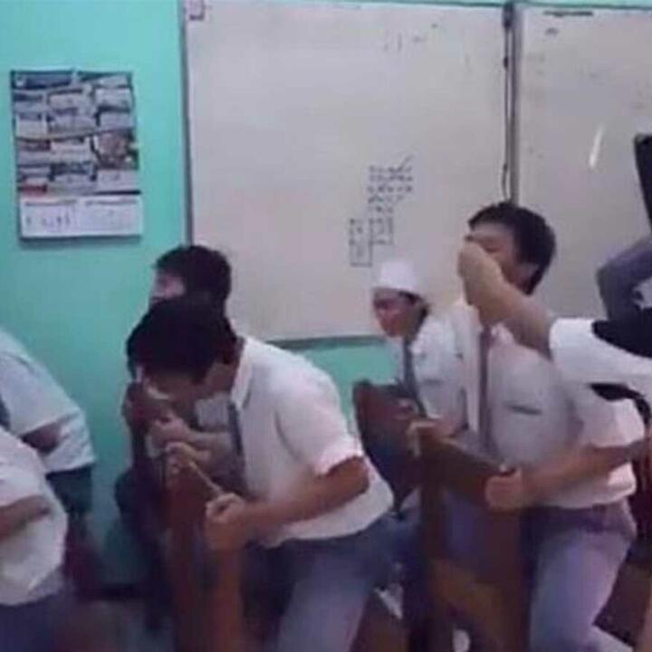 Apa Kalian Pernah Melakukan 5 hal ini sewaktu sekolah?