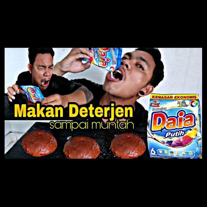 Fenomena demi viral apapun dilakukan