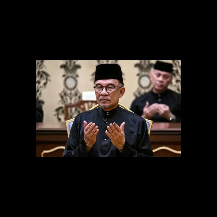Berkaca Dari Malaysia : Anwar Ibrahim Perdana Menteri Yang Menolak Digaji