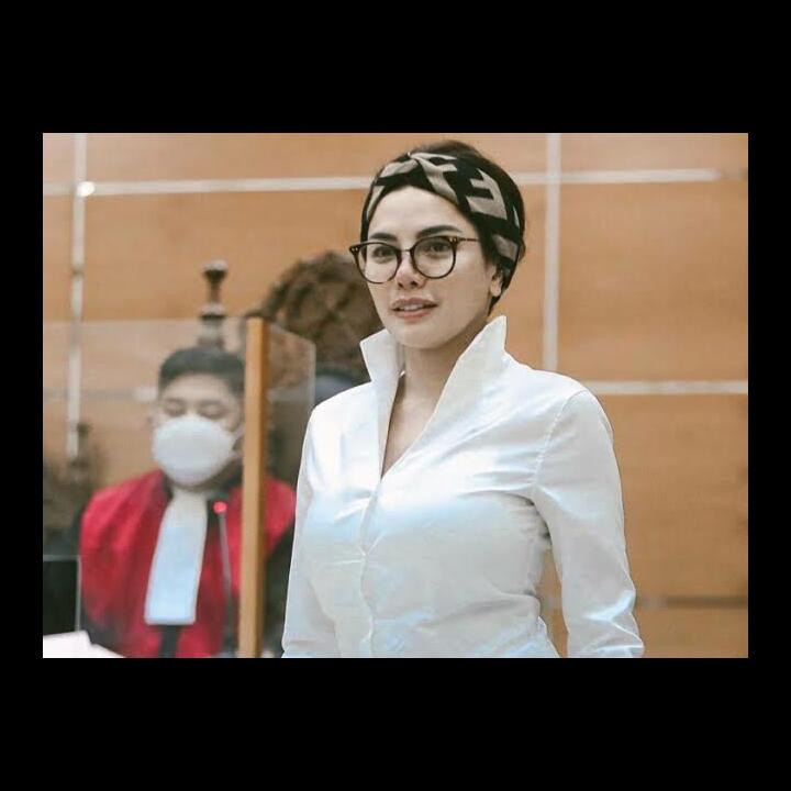 Nikita Mirzani Ingin Terjun Ke Dunia Politik, Apa Yang Akan Terjadi?