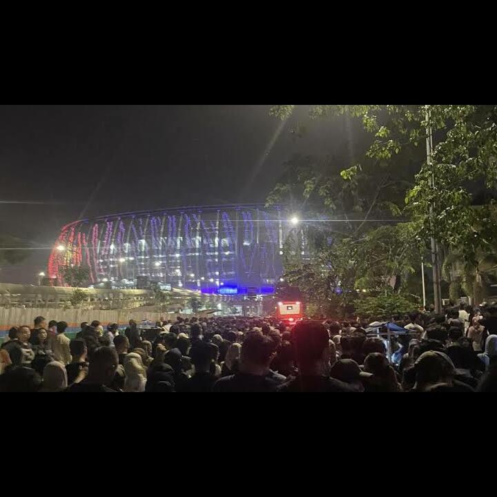 Konser Dewa 19 Membuktikan Betapa Buruknya Akses Ke JIS! Stadion Elit, Akses Sulit!