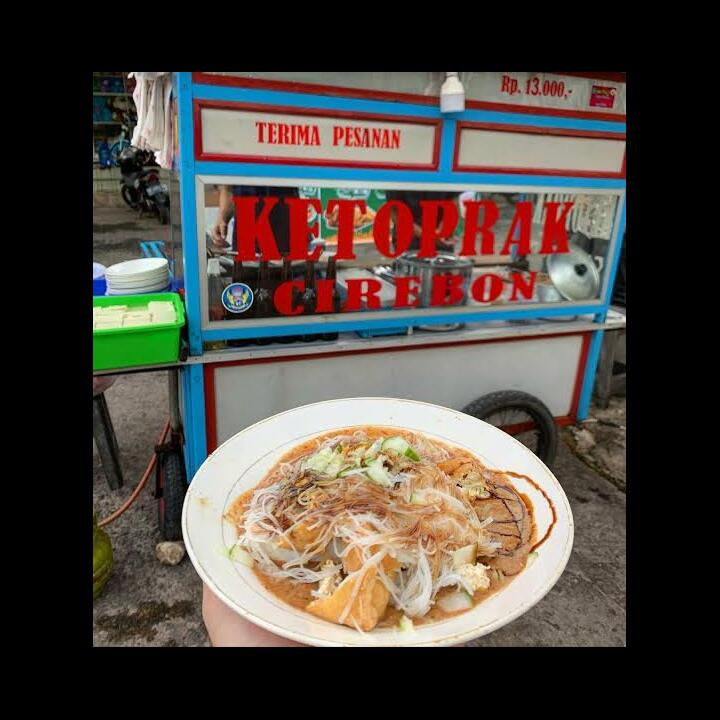 Ketoprak Khas Cirebon! Makanan Favorit Kaki Lima