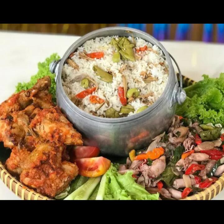 Beberapa Menu Nasi Khas yang Ada di Indonesia! Agan, Lebih Pilih yang Mana?