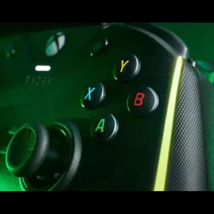 Razer Wolverine V2 Chroma, Kontroler Gaming Paling Canggih yang Pernah Ada