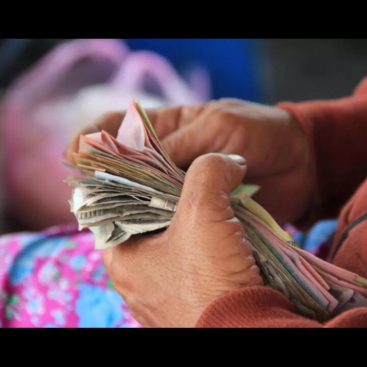 6 Bukti Nyata Kebahagian Bisa Dibeli dengan Duit Gajian