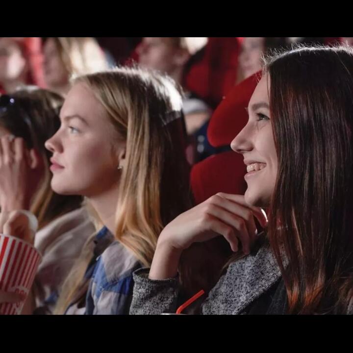 6 Aplikasi Nonton Film Android Terbaik, Serasa Nonton Di Dalam Bioskop!