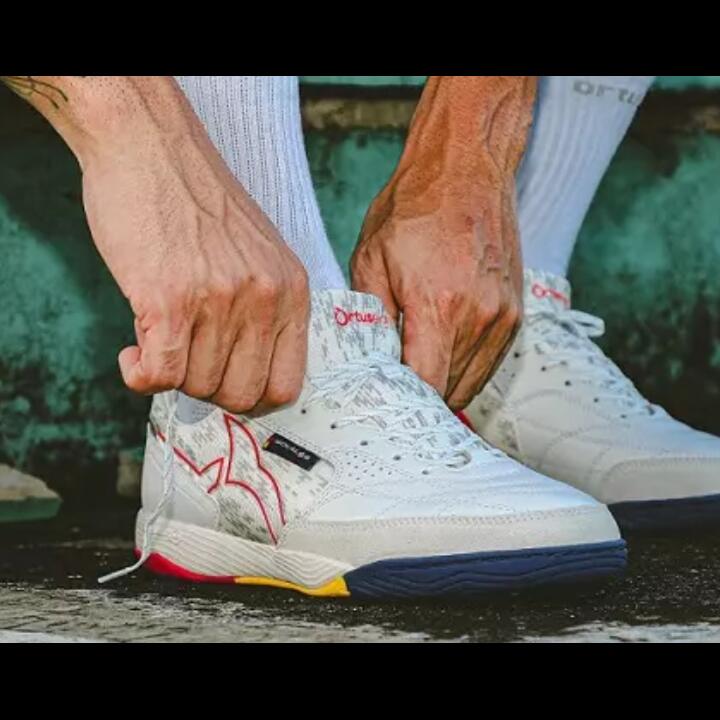 Buat Pecinta Futsal, Jangan Lewatin Kolaborasi Apik Sepatu Ortuseight & Bolalob Ini!