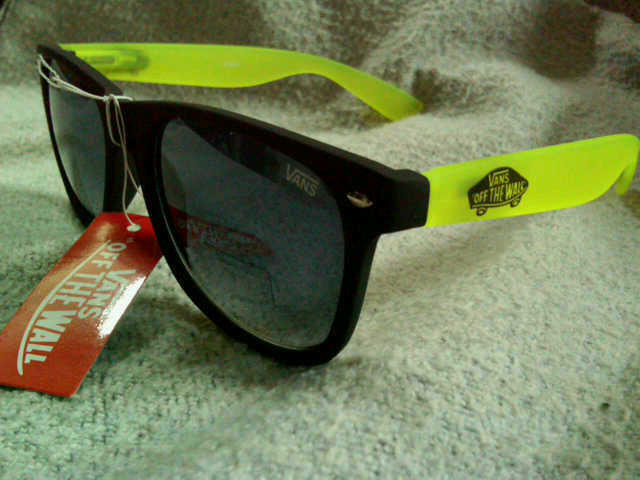 jual kacamata vans
