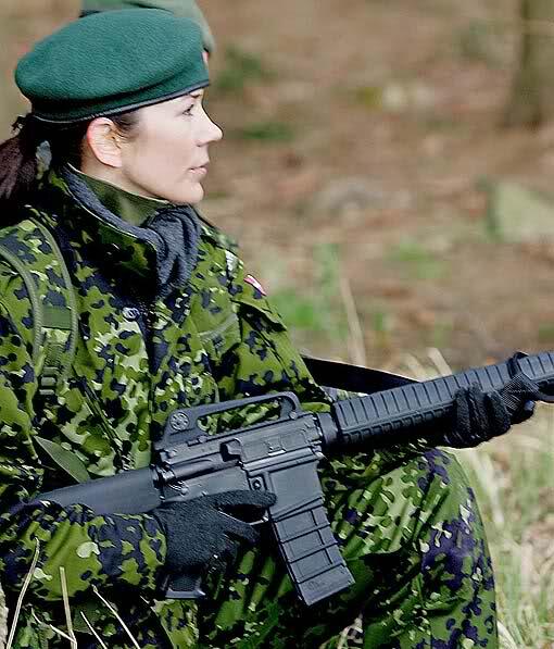 55 militer wanita di dunia