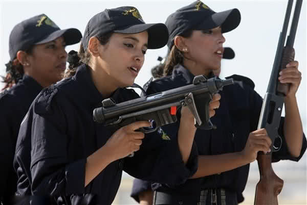 55 militer wanita di dunia