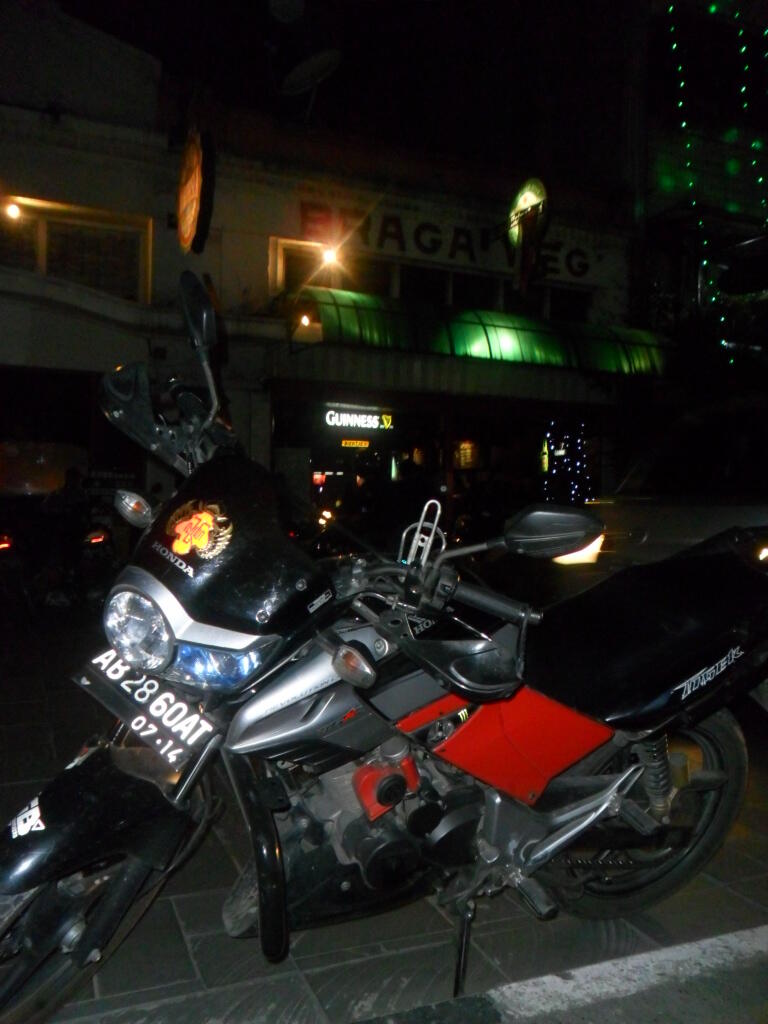 Suka 'piknik' naik Motor ??masuk dulu yuk ^^