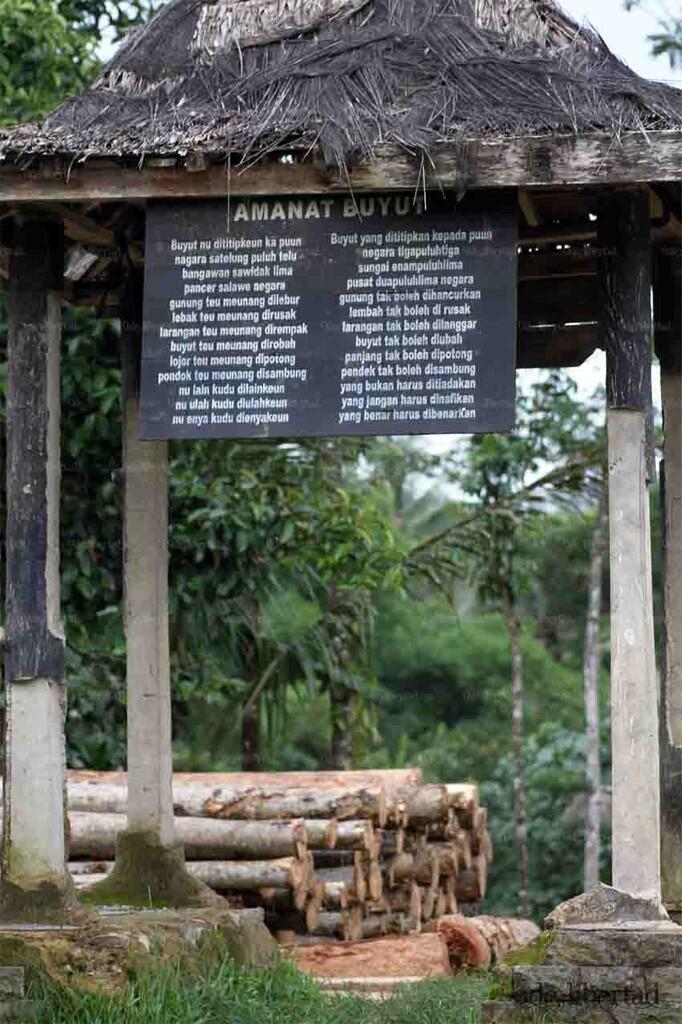 Potret Suku Baduy: Kehidupan Di Tengah Hutan