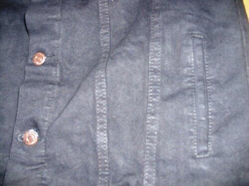 Jaket Jeans Levis termurah dan terlaku di kaskus cuma 125rb gan. cekidot gan