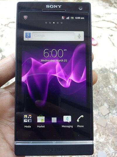 SONY XPERIA S LT26i Black Lengkap Garansi Resmi Oktober 2013 Mulus Like New