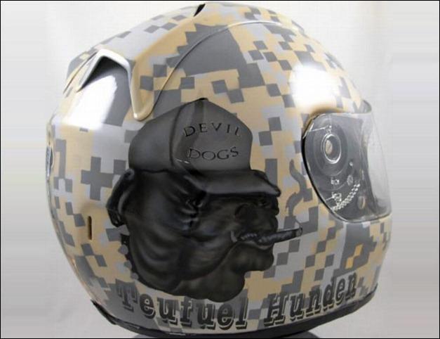 HELM-HELM KEREN GAN, KALO GAK KEREN LEMPAR BATA KE ANE GAN!