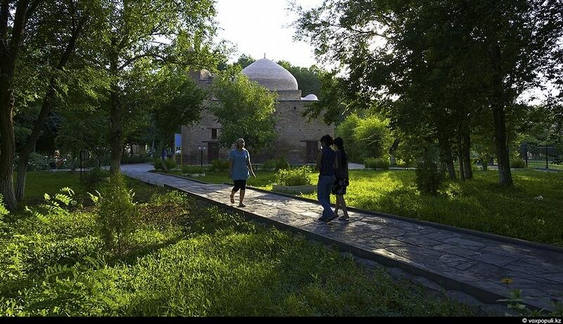 ~Pesona Keelokan Zhambyl Selama Berabad Abad~