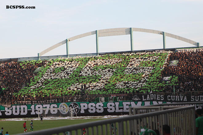 (PIC+) INILAH ULTRAS BRIGATACURVASUD SUPPORTER KEBANGAAN INDONESIA !!