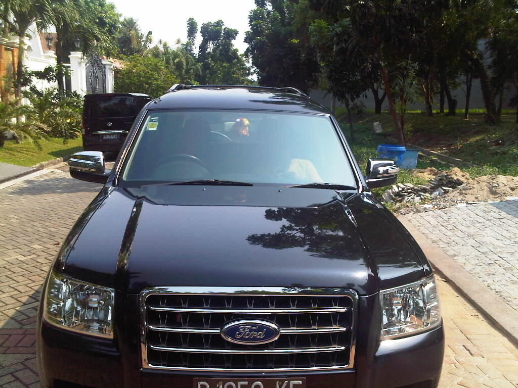 FOR SALE : Ford Everest 4x2, Kondisi Bagus dan Terawat