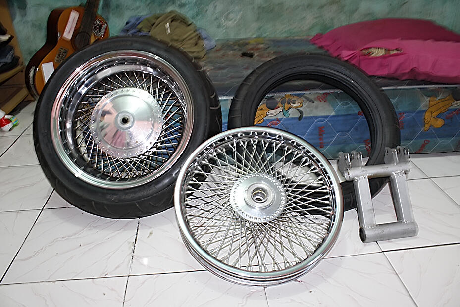 VELEX (jari jari) dan ban low rider untuk matic MIO,mio 