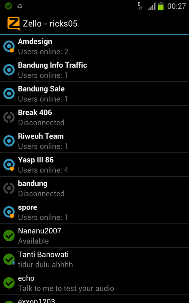 ZELLO..aplikasi komunikasi gratis..seperti walkietalkie..wajib coba