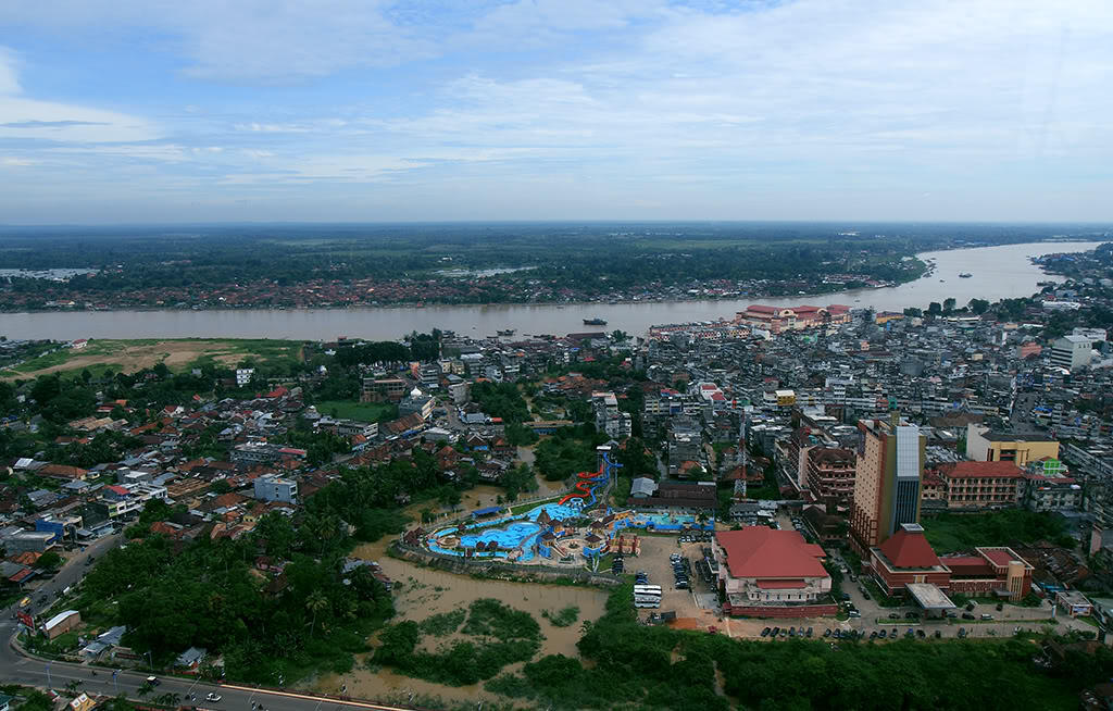 &#91;Indah Jambi&#93; atas dan tengah sungai jambi