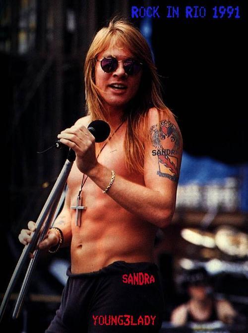 Perbedaan Axl Rose Dulu dan sekarang