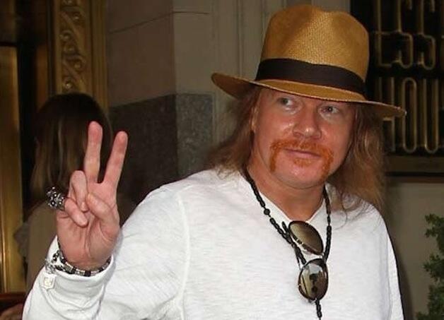 Perbedaan Axl Rose Dulu dan sekarang