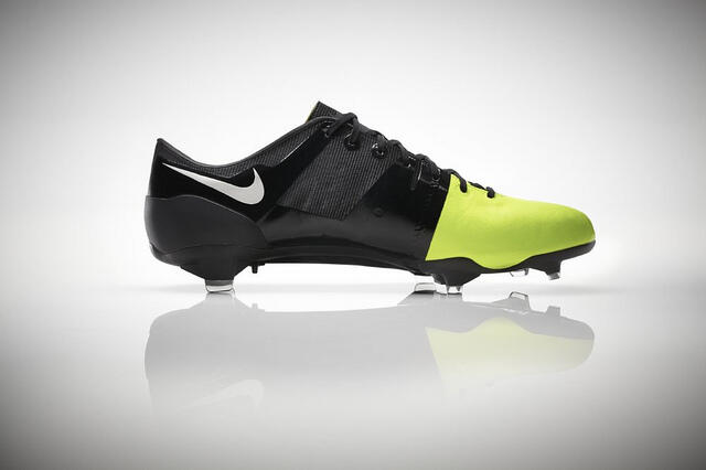 &#91;NEW&#93;Nike resmi rilis sepatu baru green speed