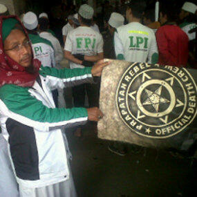 FPI rusak Distro Prapatan Rebel Bandung