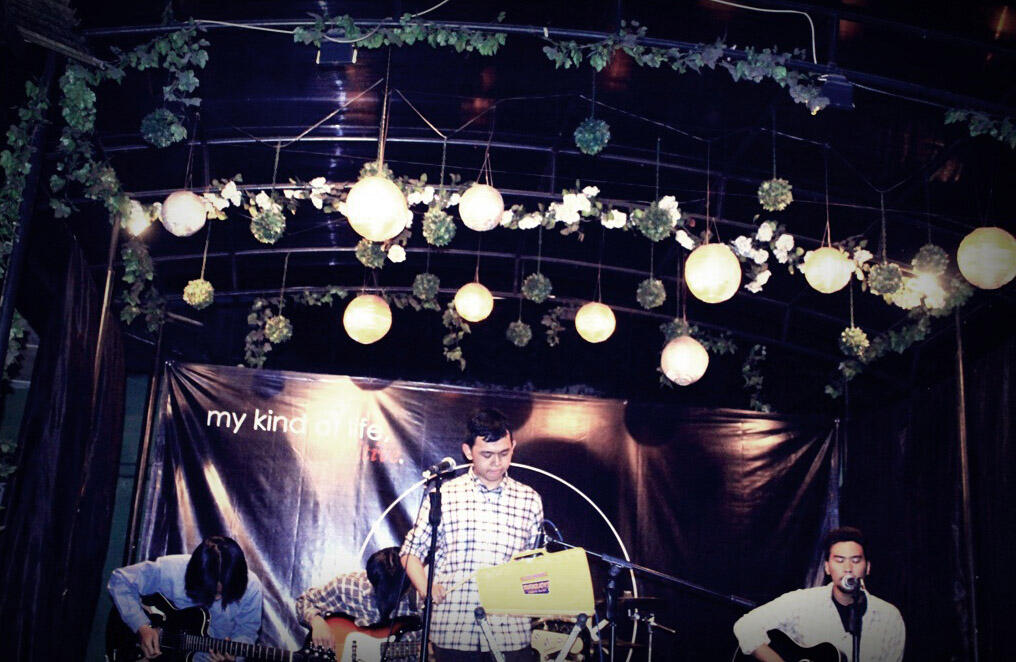 Noa.&gt;&gt;&gt;IndiePop,Glockenspiel,Hi-delay&reverb;Bandung