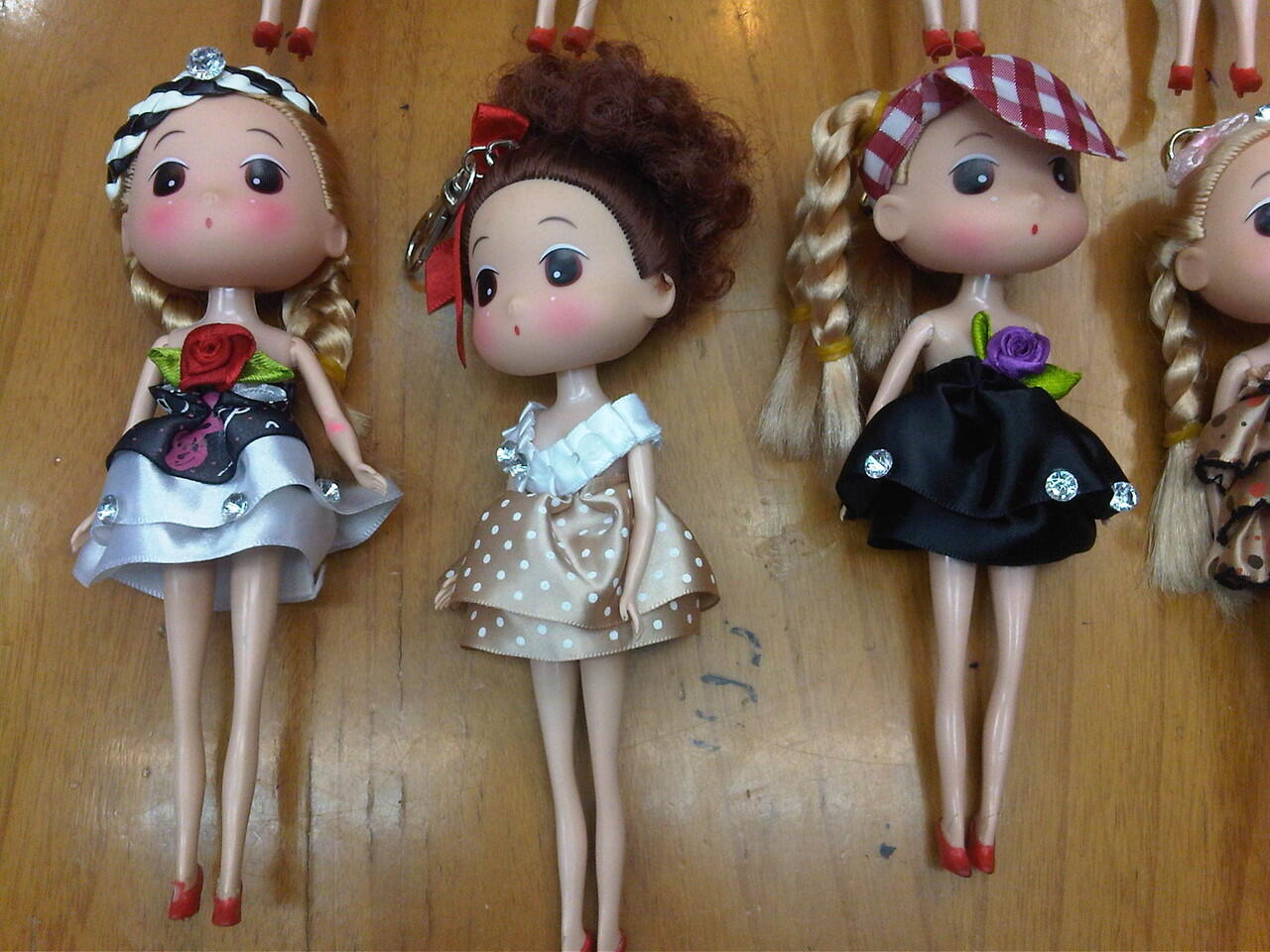 Jual boneka-boneka lucu import seperti barbie murah meriah