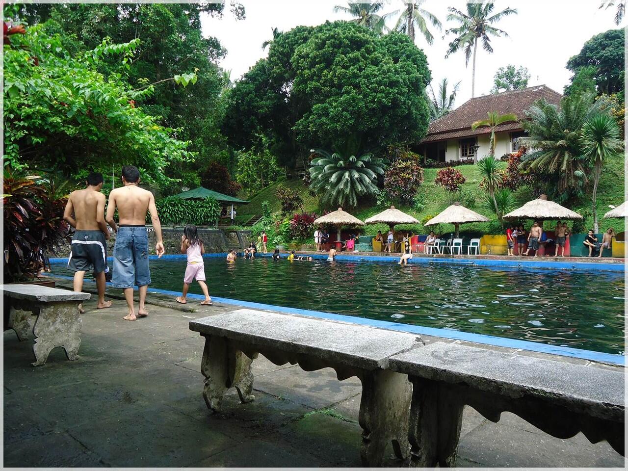 Yuk Masuk gan , Kita Berwisata Ke Suranadi (pulau Lombok , NTB)