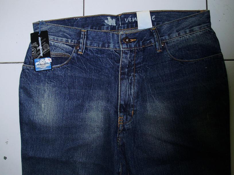 Terjual Celana  Jeans  Merek Guess Levis Hermes  Semua 